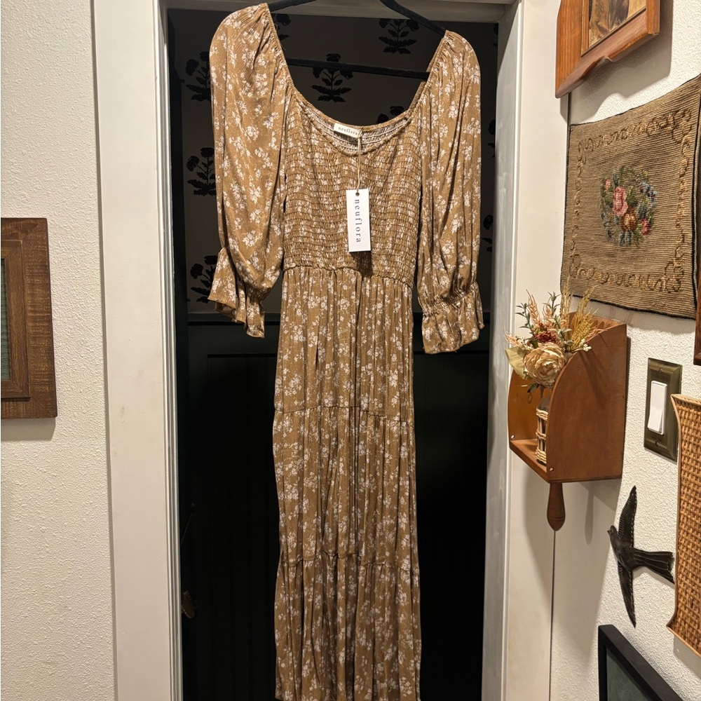 Neuflora Everett Dress